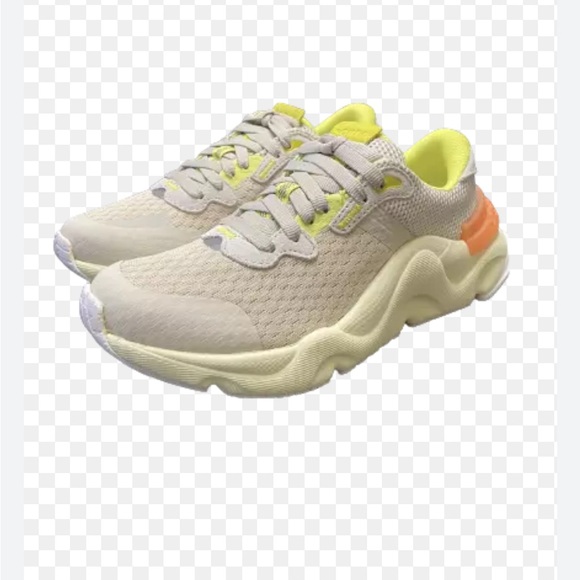 Worn Once Sorel Kinetic RNEGD Sneakers - Picture 5 of 11